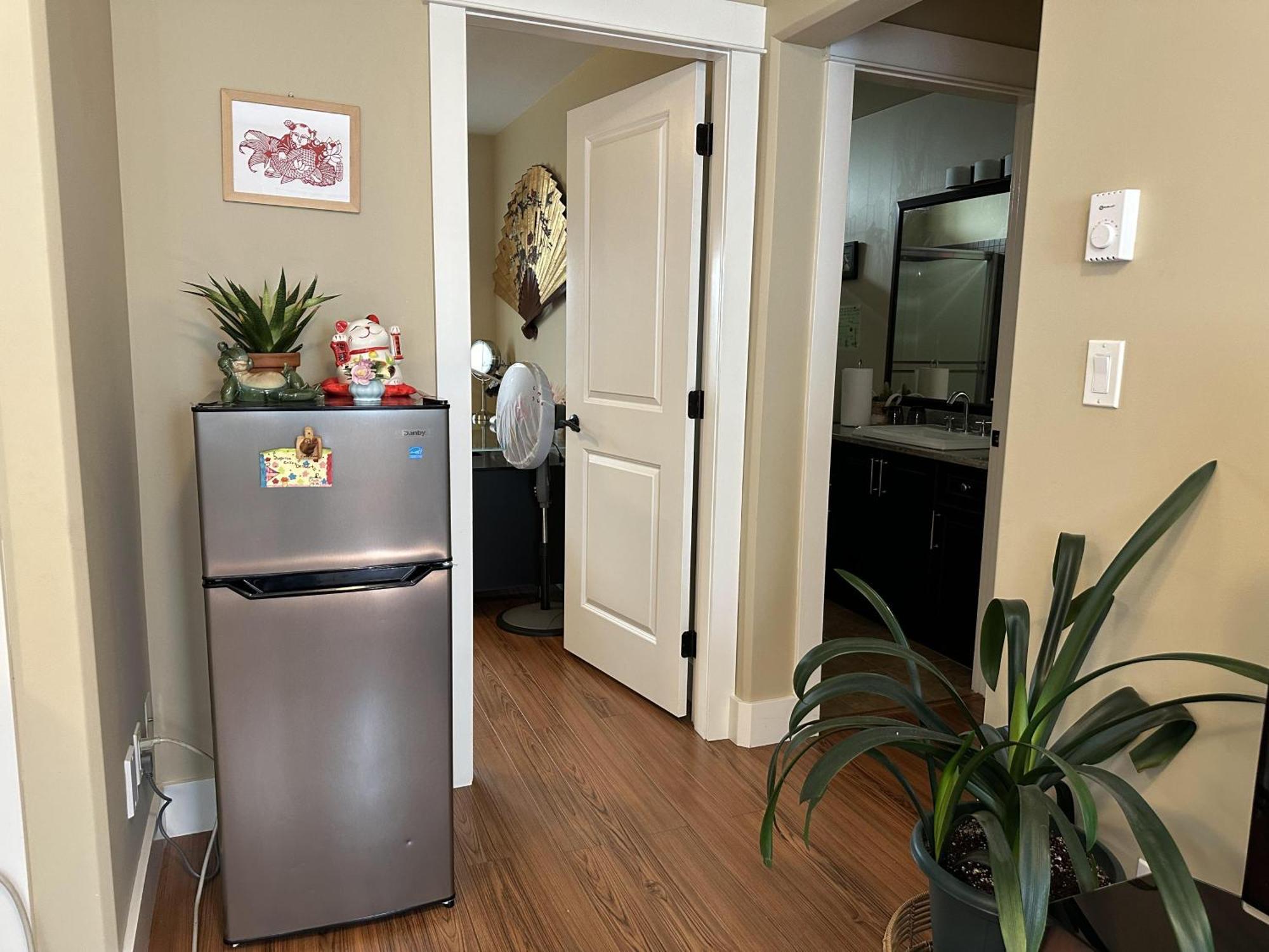 Separate Entry Sweet Home Victoria Extérieur photo